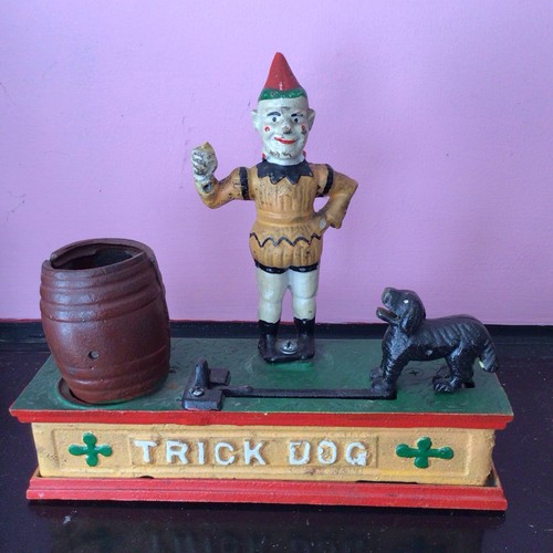 Trick dog cast iron money - cast,