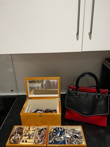 Vintage jewellery job - jewellery, lot